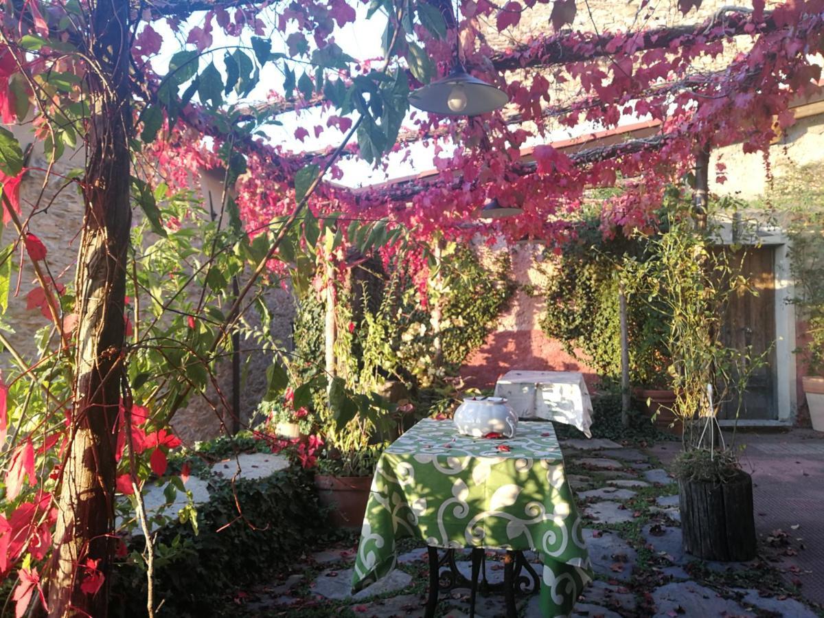 Casale Maria Mafalda Pieve di Teco Luaran gambar