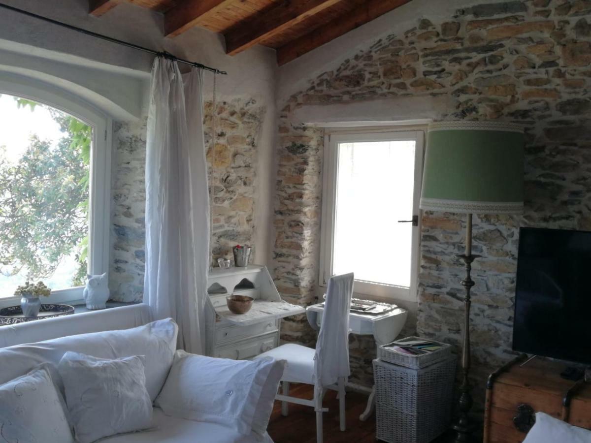 Casale Maria Mafalda Pieve di Teco Luaran gambar