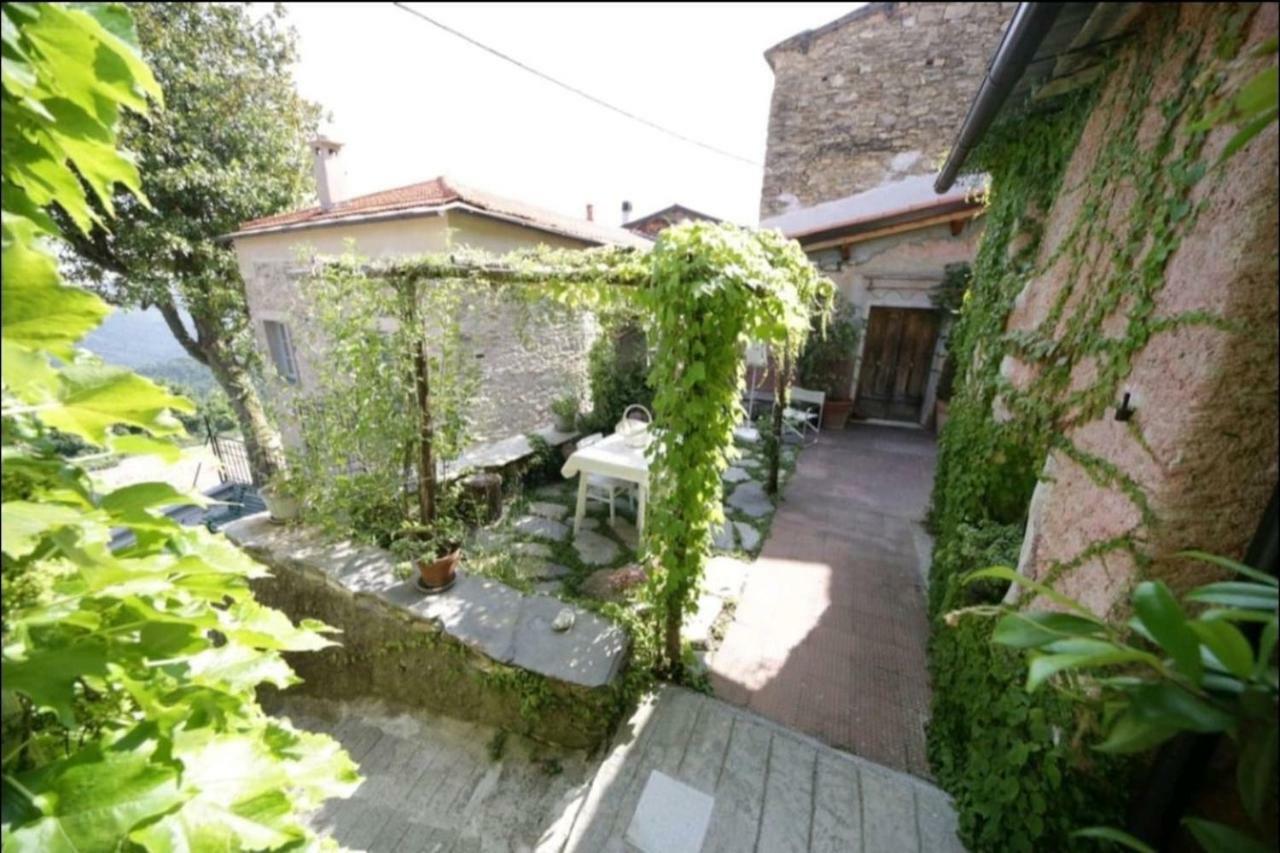 Casale Maria Mafalda Pieve di Teco Luaran gambar